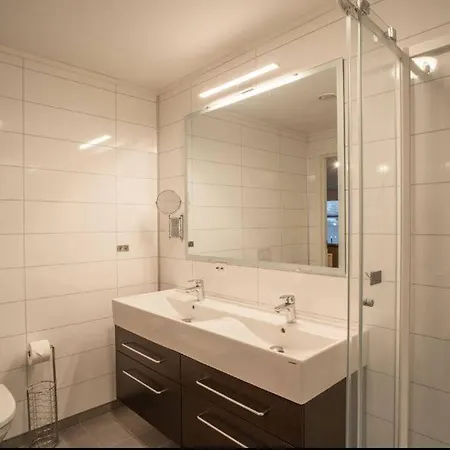 Apartment Secluded Northern Light With Great View! *