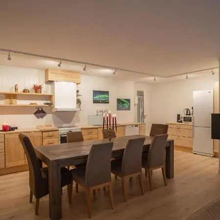 Secluded Northern Light With Great View! Apartment *